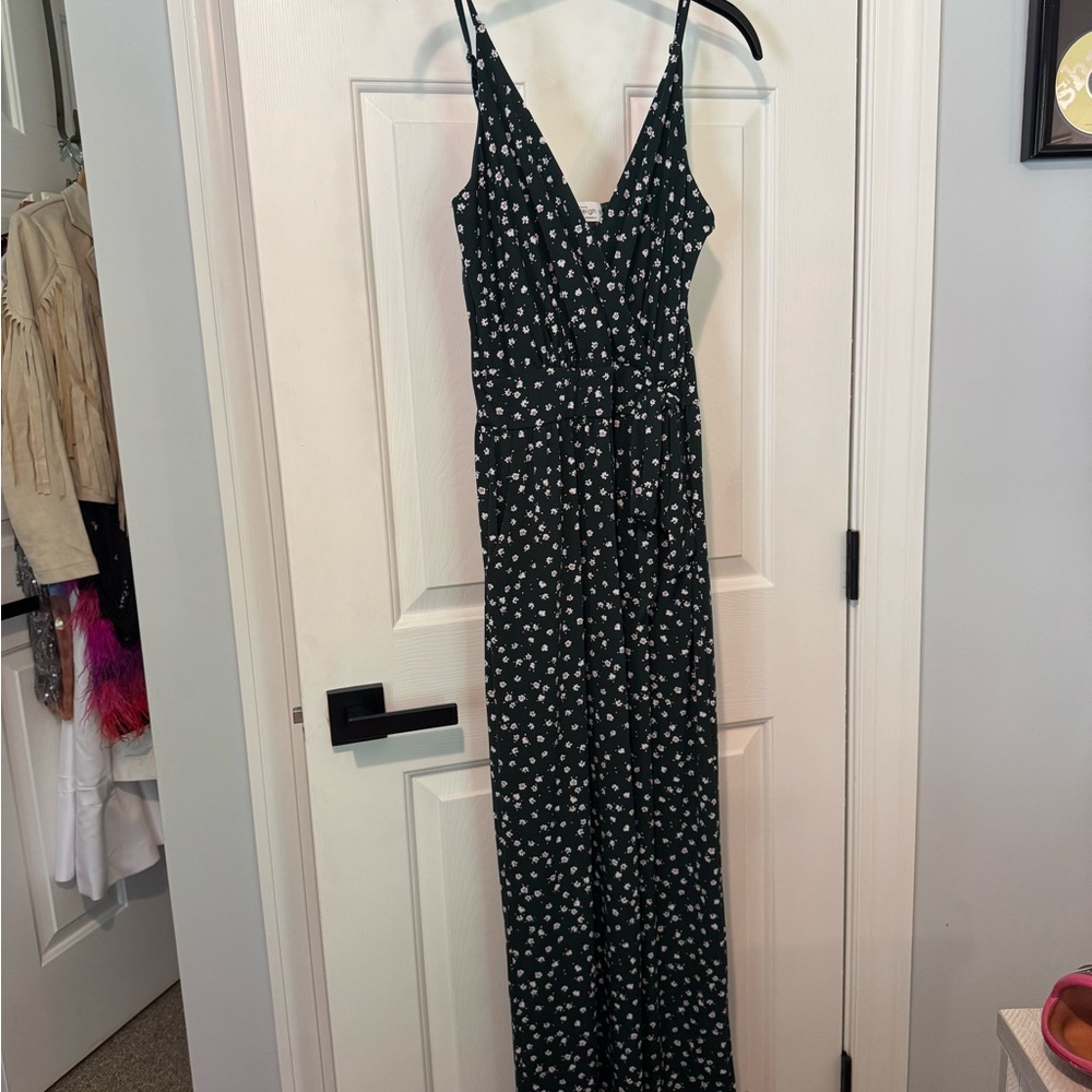 Fun green/white floral jumpsuit